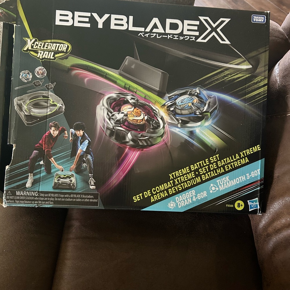 Beyblade Xtreme Battle Set